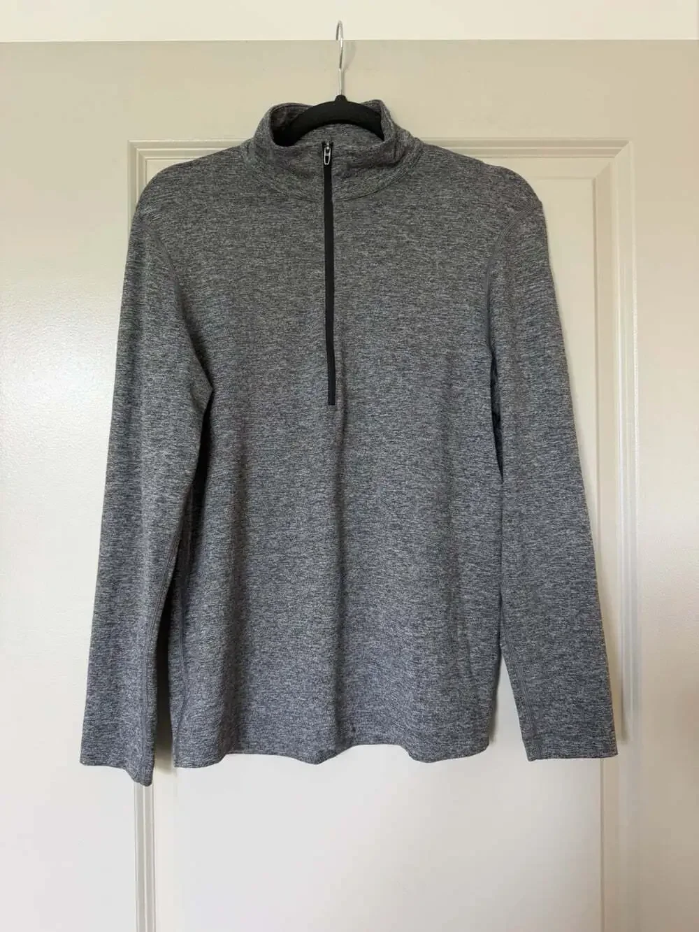 Lululemon Surge Warm Half Zip in Heather Gray Men's Size Small